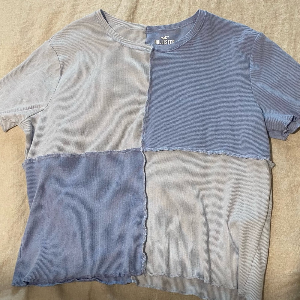 Hollister patchwork“baby tee”